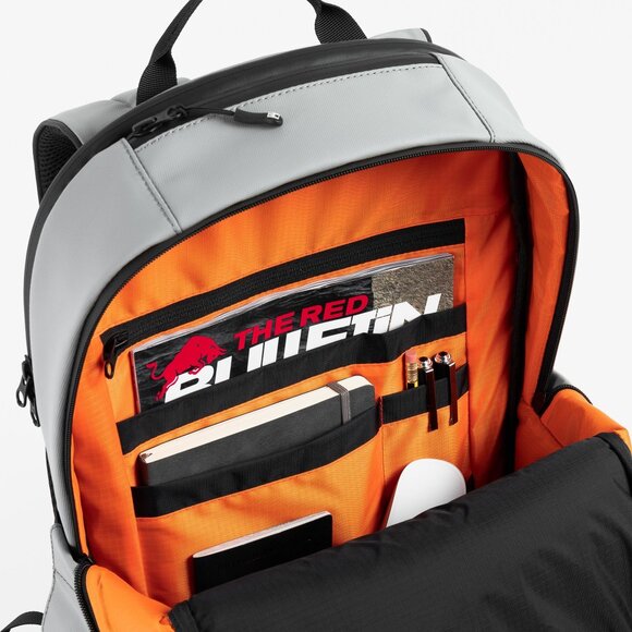 NWT Stubble & Co Everyday Backpack, 20L, Concrete - Picture 2 of 10